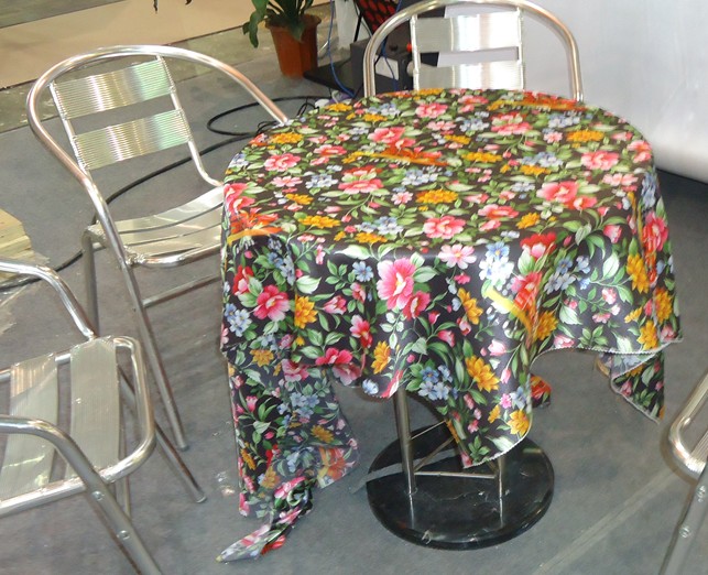 Überzogenes Polyester-Satin-Digital-Druckgewebe für die Tischdecken-Herstellung 1