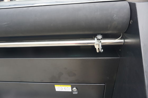 Mehrfarben- automatische zu machen Textil-Digital-Druckmaschine, Fahnen oben zu rollen