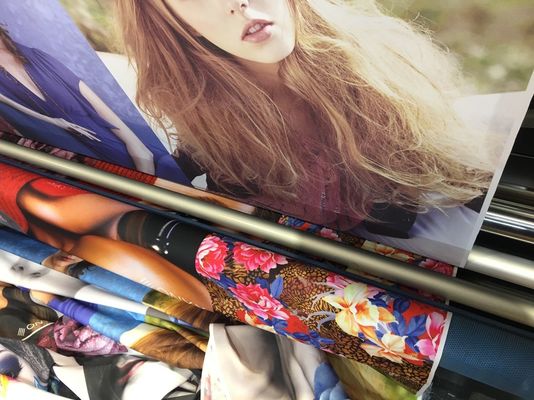 Und Innen-Gewebe-Druckmaschine Digital automatische im Freien für Anzeigen-Flagge